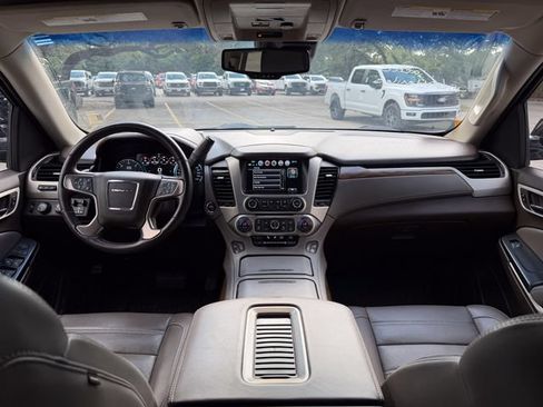 Used 2019 GMC Yukon Denali w/ Open Road Package AWD/4WD image 18