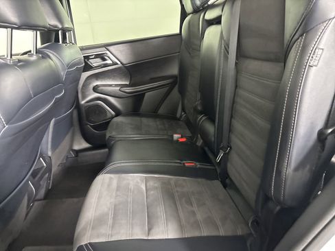 Used 2024 Mitsubishi Outlander SE Black Edition image 21