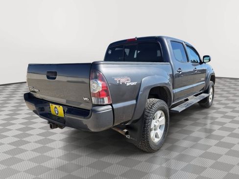 Used 2011 Toyota Tacoma 4x4 Double Cab w/ TRD Sport Pkg w/JBL Audio image 4