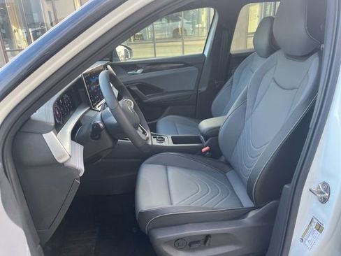 New 2026 Volkswagen Tiguan SE R-Line image 21