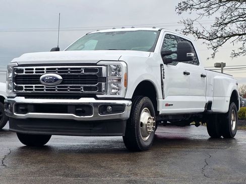 Used 2024 Ford F350 XLT image 5