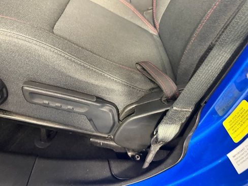 Used 2024 Jeep Wrangler Unlimited Rubicon w/ Capability Package image 27