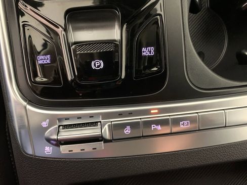 Used 2025 Kia Carnival SX Prestige FWD image 29