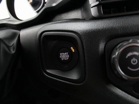 New 2025 Jeep Gladiator Willys image 22