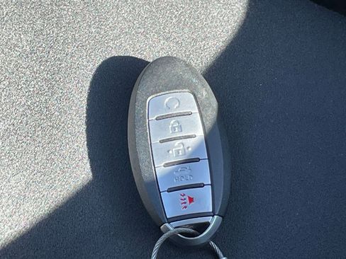 Used 2025 Nissan Altima 2.5 SV image 24