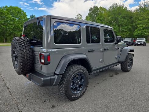 Used 2023 Jeep Wrangler Unlimited w/ Sun & Screen Package AWD/4WD image 4