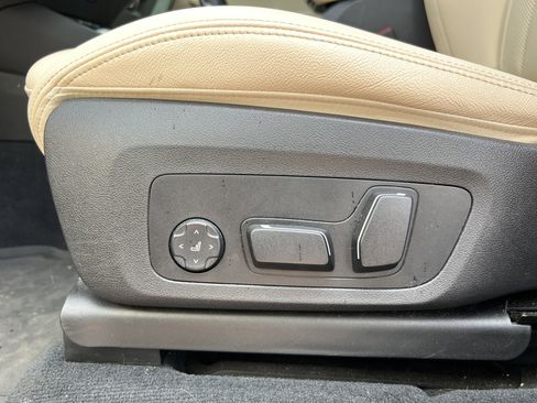 Used 2024 BMW X3 xDrive30i w/ Premium Package AWD/4WD image 38