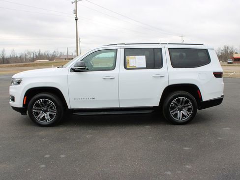 Used 2024 Jeep Wagoneer Series II image 6