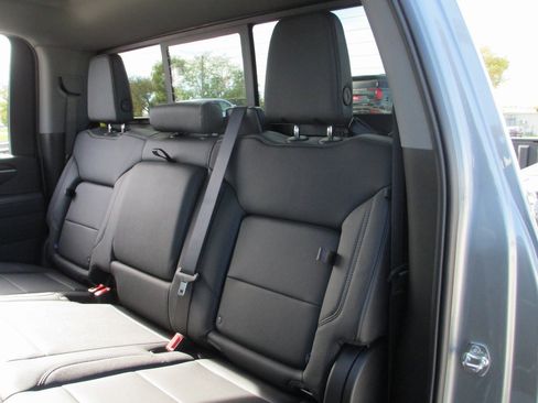 New 2026 GMC Sierra 2500 SLT w/ SLT Premium Package image 16