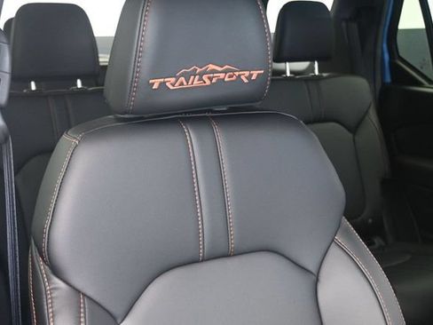 Used 2025 Honda Pilot TrailSport image 24