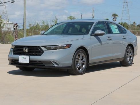 New 2026 Honda Accord EX-L image 3