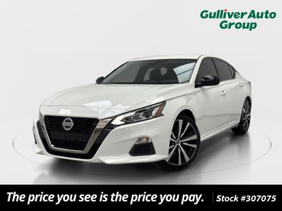 Used 2022 Nissan Altima 2.5 SR
