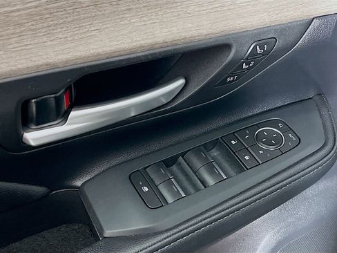 Certified 2026 Toyota Grand Highlander Limited AWD/4WD image 17