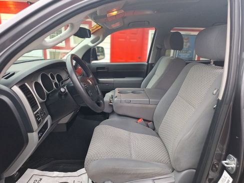 Used 2013 Toyota Tundra 2WD CrewMax image 9