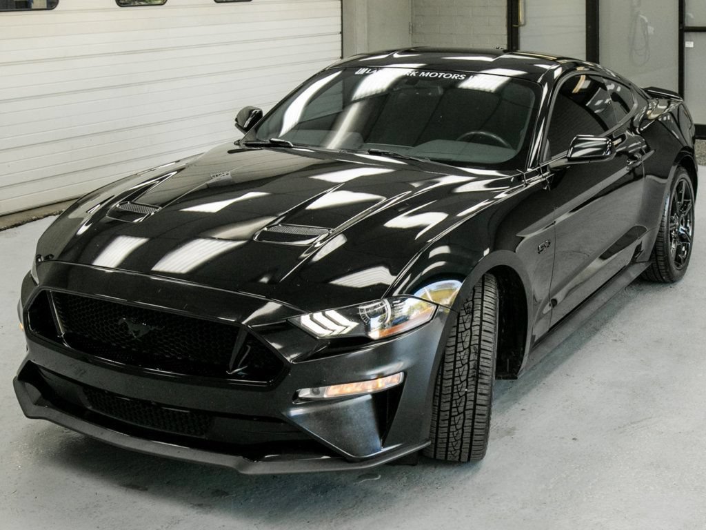 Used 2020 Ford Mustang GT w/ Black Accent Package RWD image 9