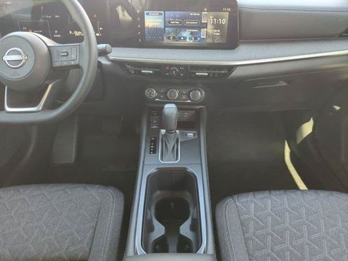 Certified 2025 Nissan Kicks SV w/ SV Premium Package AWD/4WD image 25