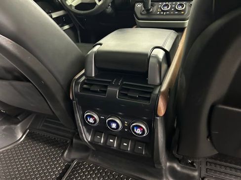 Used 2020 Land Rover Defender 110 HSE AWD/4WD image 11