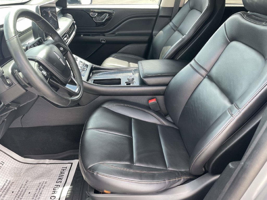 Used 2024 Lincoln Aviator 2WD w/ Premium Package image 13