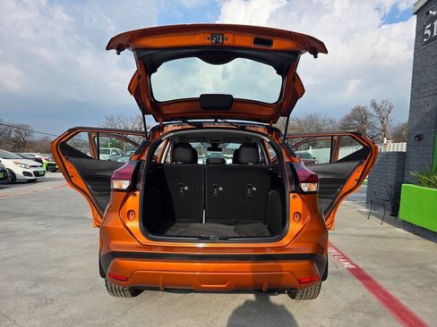 Used 2022 Nissan Kicks SV FWD image 30