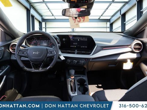 New 2026 Chevrolet Trax RS w/ Sunroof Package FWD image 4