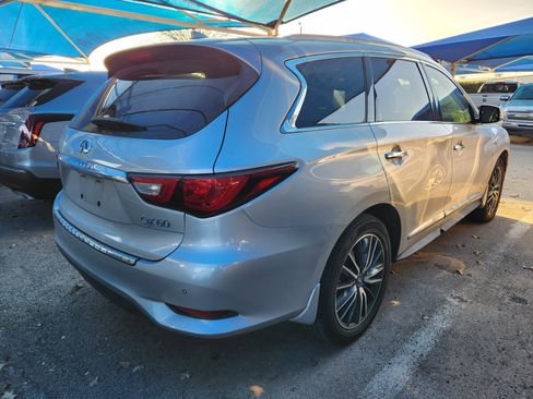 Used 2018 INFINITI QX60 AWD w/ Premium Plus Package image 4