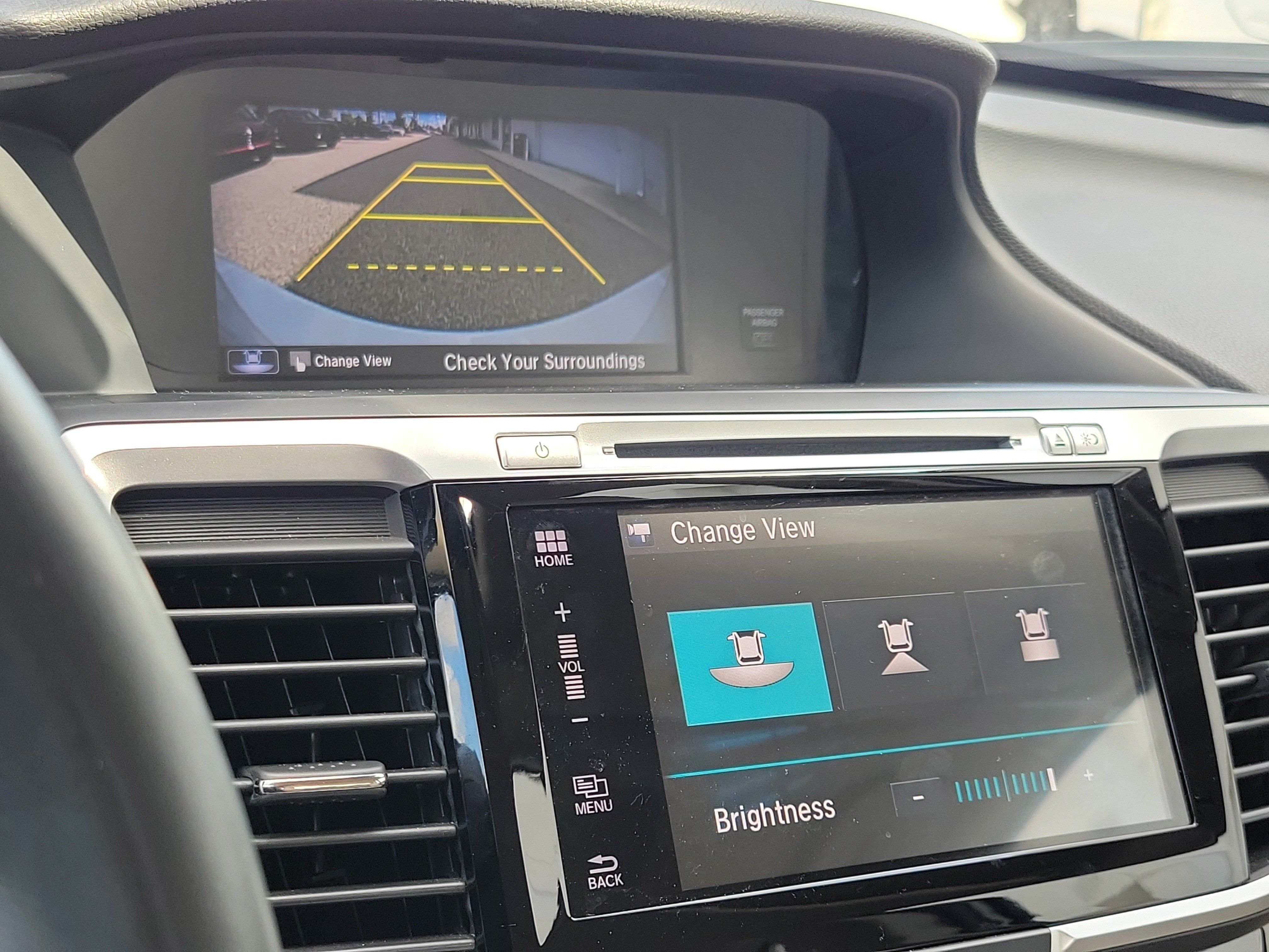 Used 2016 Honda Accord Touring image 30