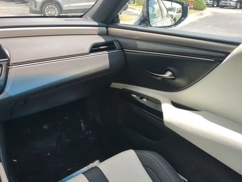 Used 2023 Lexus ES 350 F Sport w/ Accessory Package (Z1) FWD image 18