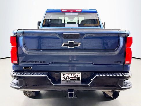Used 2026 Chevrolet Silverado 2500 LTZ w/ LTZ Plus Package AWD/4WD image 5