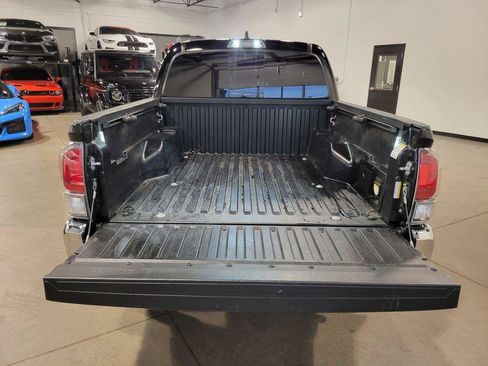 Used 2023 Toyota Tacoma TRD Off-Road image 25