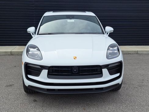 Used 2026 Porsche Macan image 10