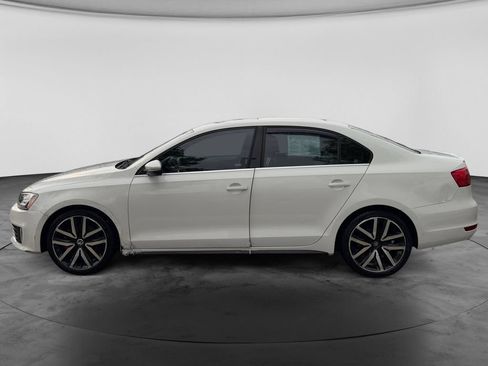 Used 2013 Volkswagen Jetta GLI FWD image 5