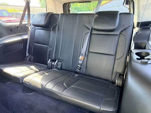 Used 2019 GMC Yukon XL SLT w/ Open Road Package AWD/4WD image 17
