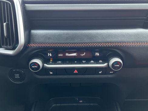 Used 2023 MAZDA CX-50 AWD 2.5 Turbo image 24