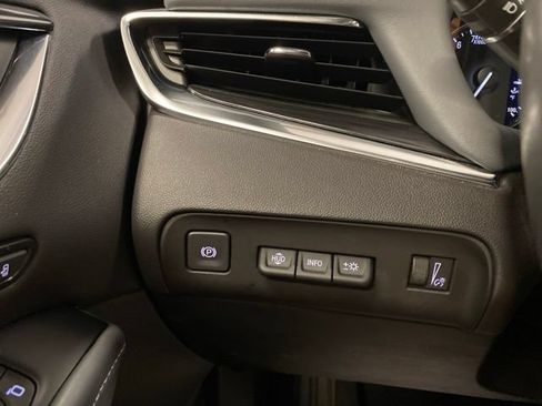 Used 2023 Buick Enclave Premium w/ Experience Buick Package AWD/4WD image 17