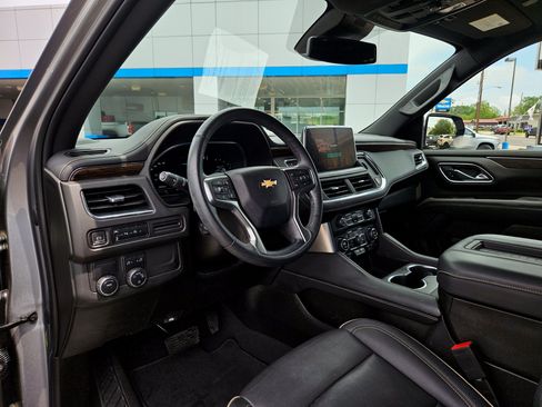 Used 2023 Chevrolet Tahoe Premier RWD image 15