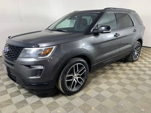 Used 2018 Ford Explorer Sport w/ Equipment Group 401A AWD/4WD image 15