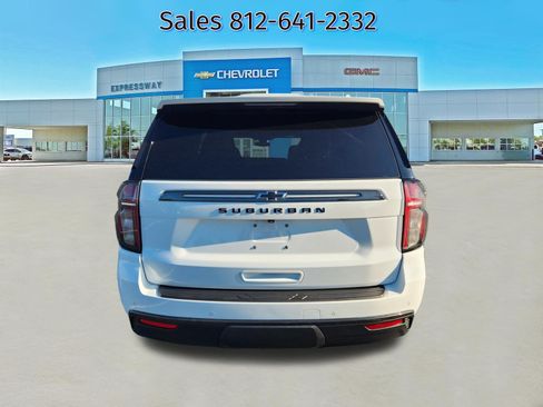 Used 2021 Chevrolet Suburban Z71 w/ Luxury Package AWD/4WD image 6
