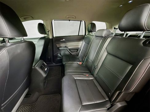 Used 2021 Volkswagen Atlas SE image 17