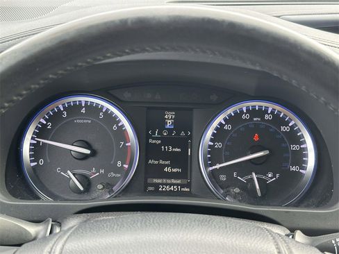 Used 2015 Toyota Highlander Limited image 11