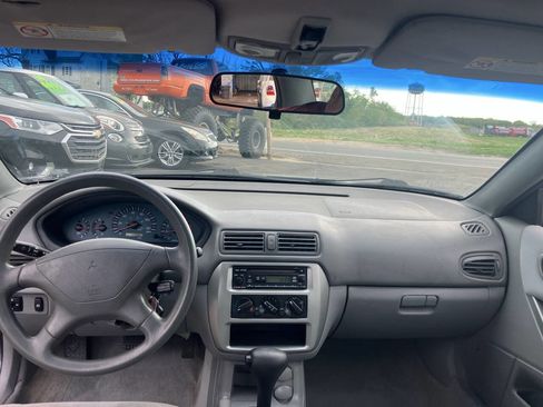 Used 2003 Mitsubishi Galant ES image 18