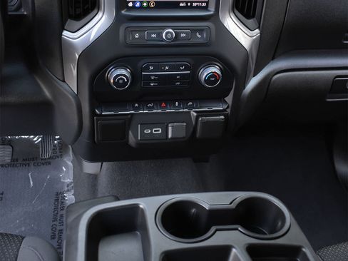 Used 2021 Chevrolet Silverado 1500 Custom AWD/4WD image 15