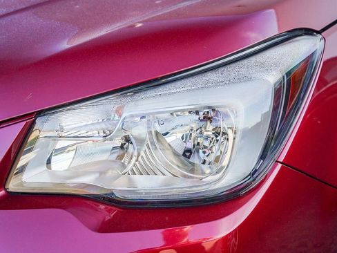 Used 2018 Subaru Forester 2.5i Premium image 11