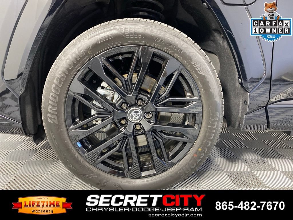 Used 2026 Toyota RAV4 XSE w/ Weather Package AWD/4WD image 9