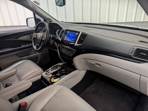 Used 2016 Honda Pilot Touring image 5