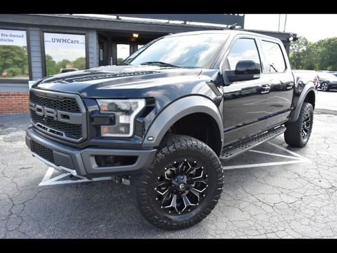 Used 2018 Ford F150 Raptor w/ Equipment Group 802A Luxury AWD/4WD image 1