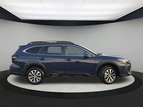 New 2025 Subaru Outback Premium image 8