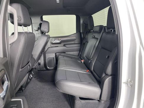 Used 2025 GMC Sierra 1500 SLT image 24