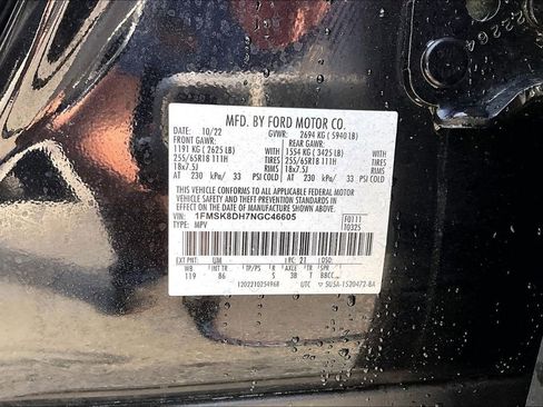 Used 2022 Ford Explorer XLT image 4