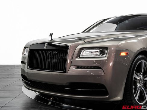 Used 2015 Rolls-Royce Wraith image 13