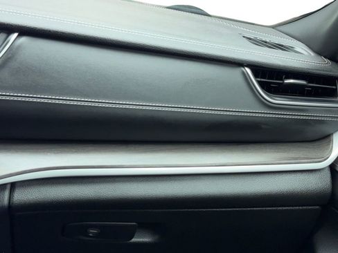 Used 2024 Jeep Grand Cherokee L Limited w/ Luxury Tech Group II image 21